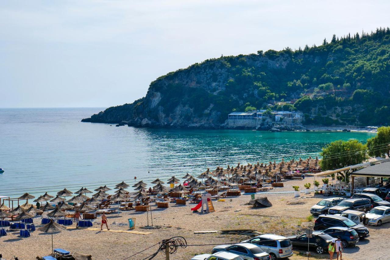 Alex & Sofi Hotel Himare Eksteriør bilde